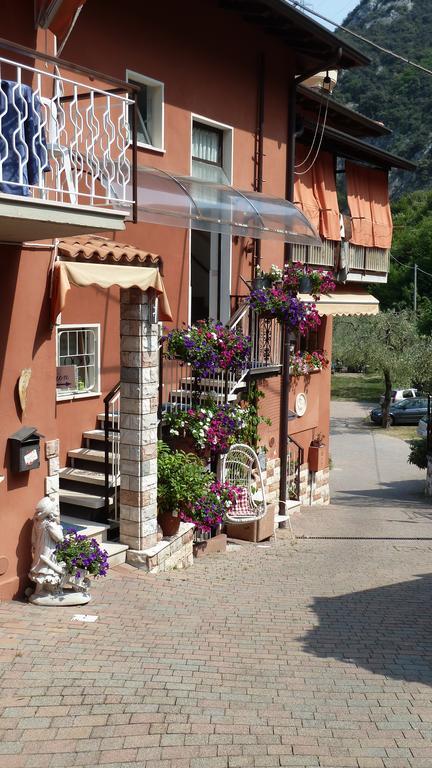 Hotel Baitone - Nature Village Malcesine Exteriör bild
