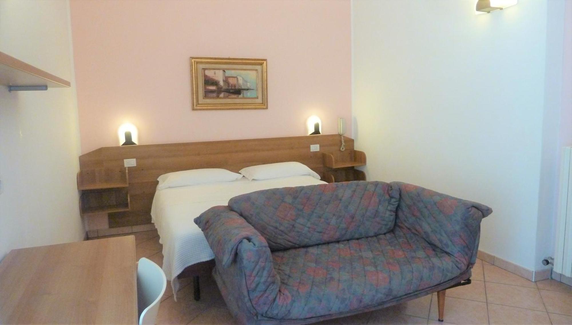 Hotel Baitone - Nature Village Malcesine Rum bild