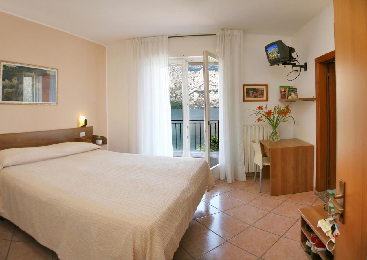 Hotel Baitone - Nature Village Malcesine Exteriör bild